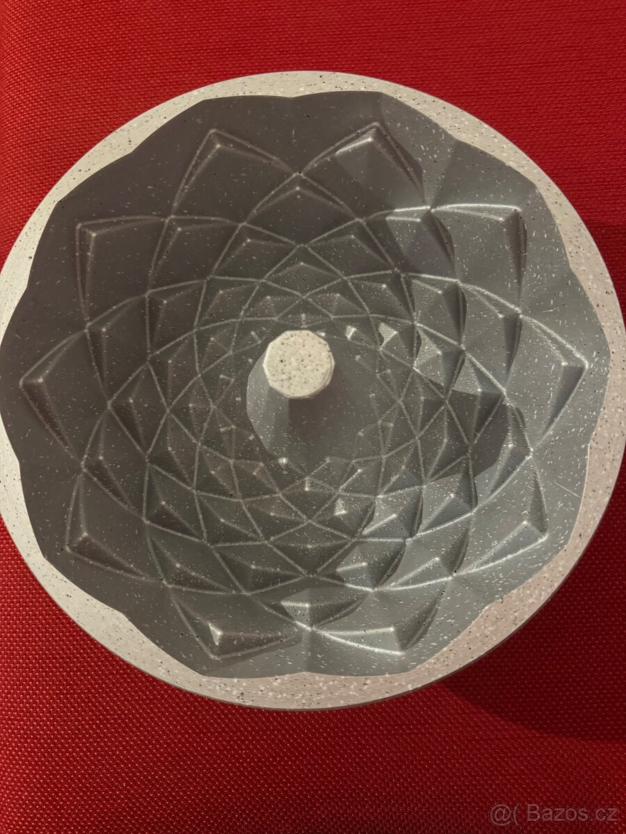 Hliníková forma na bábovku Jeweline nová - 3