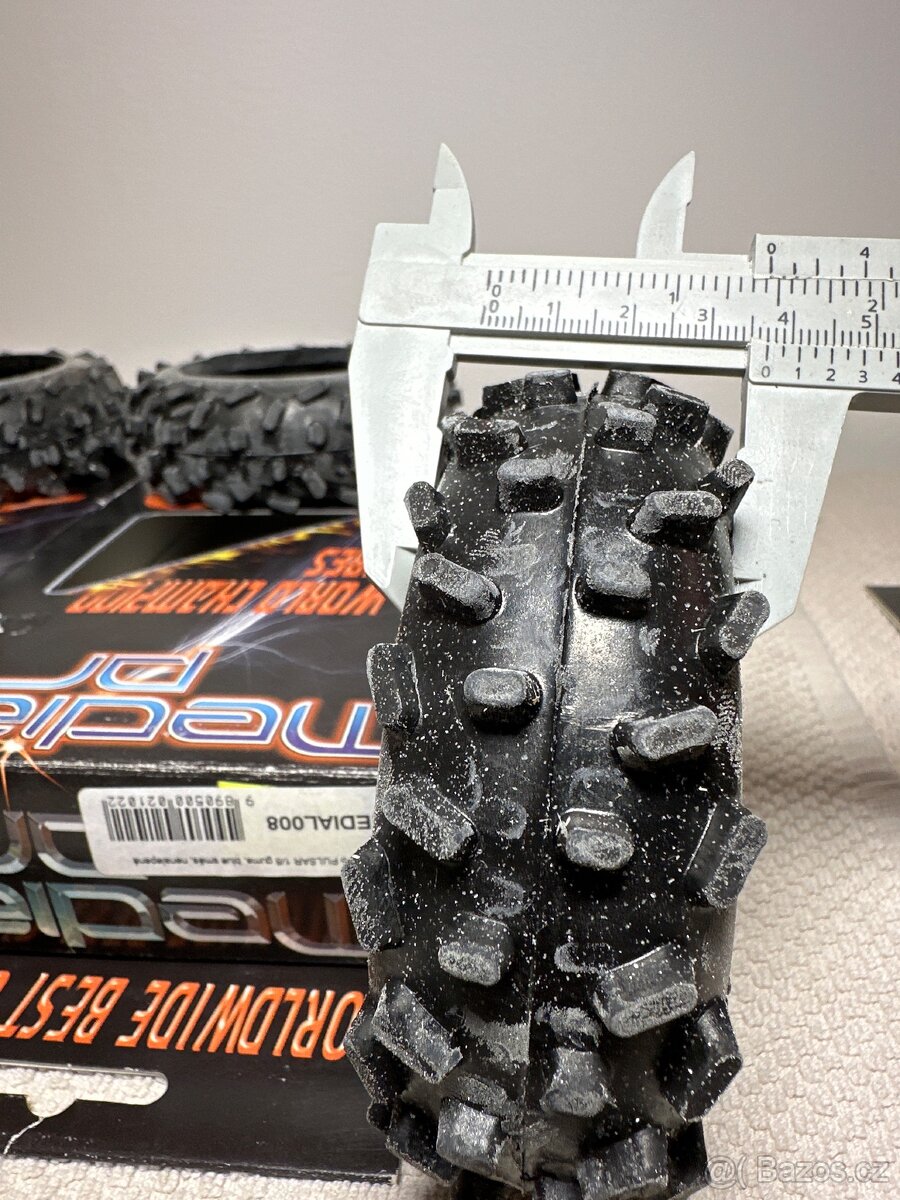 Gumy a disky na 1/8 buggy - 3