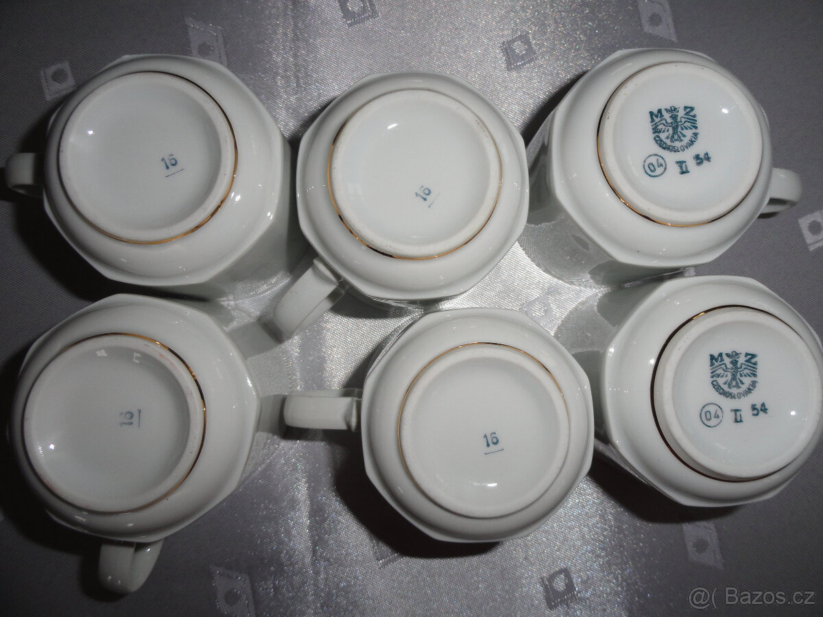 Hrnečky s podšálky - 3