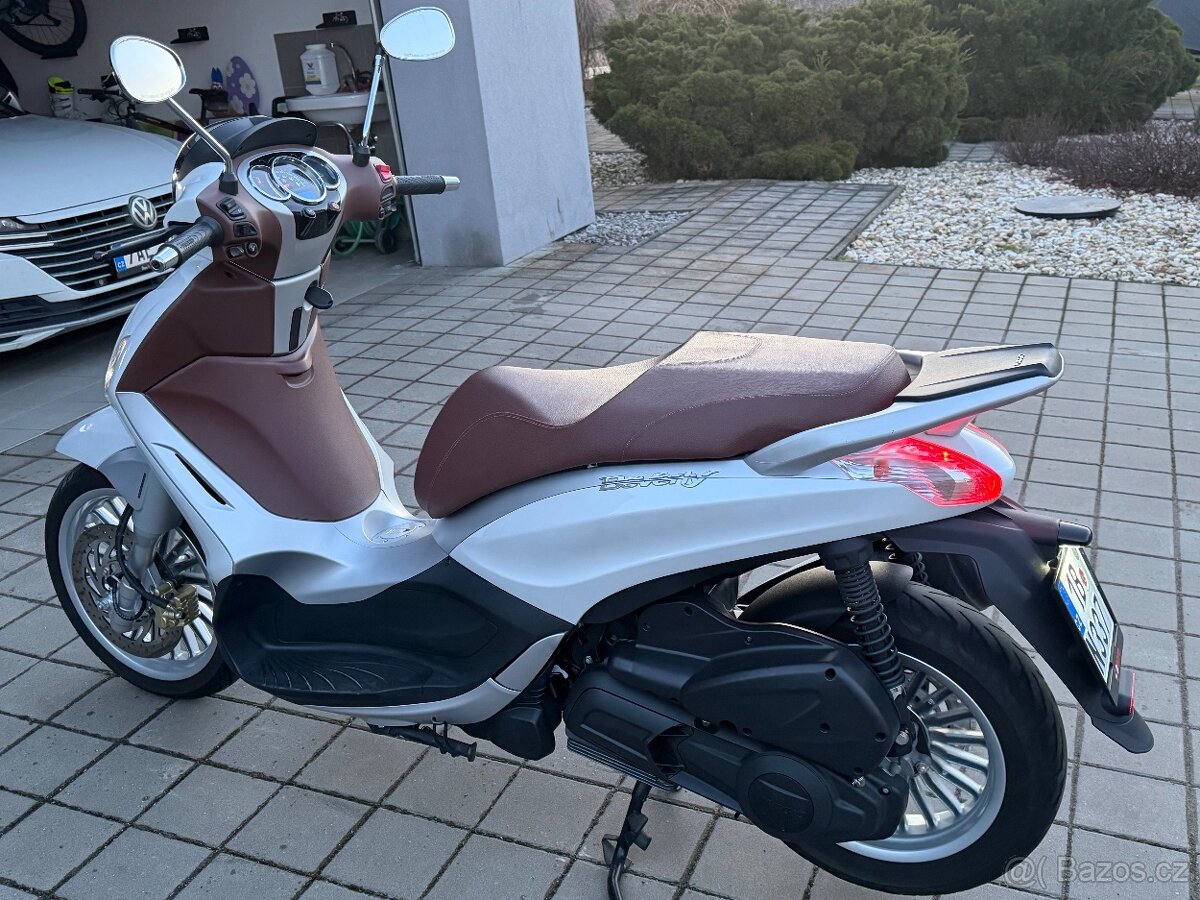 Piaggio Beverly 300i - 3