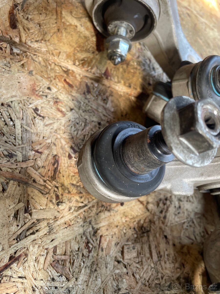 Audi A6 4F přední ramena sada - 3