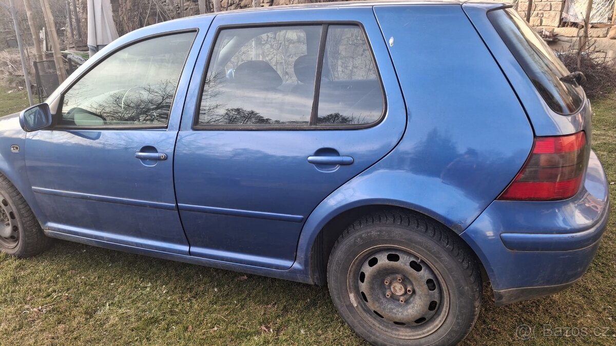 VW Golf IV na náhradní díly - 3