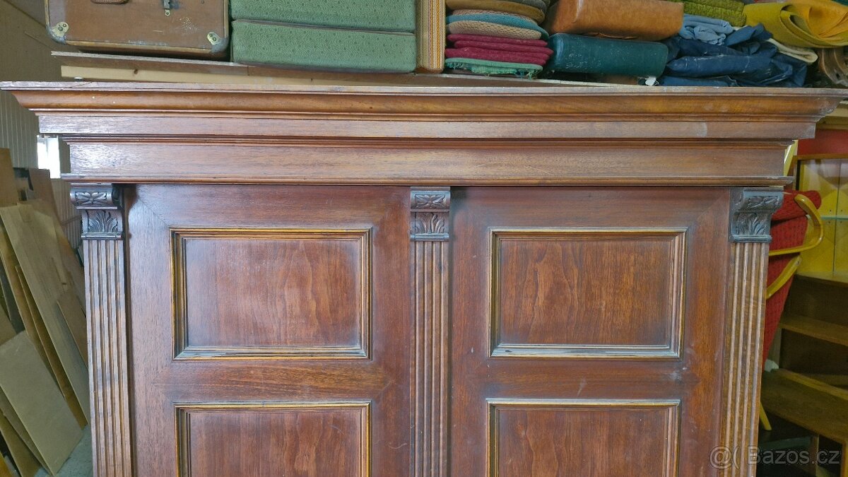 STAROŽITNÁ SKŘÍŇ, ALMARA - 3