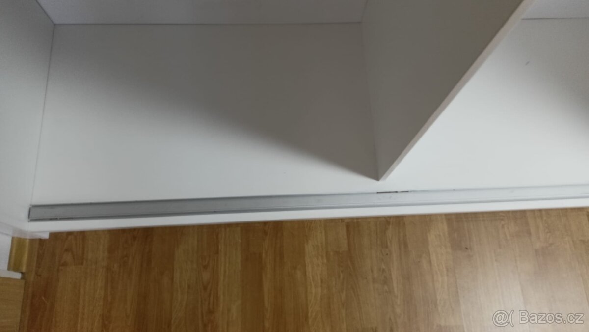 Vestavěná skříň - 3