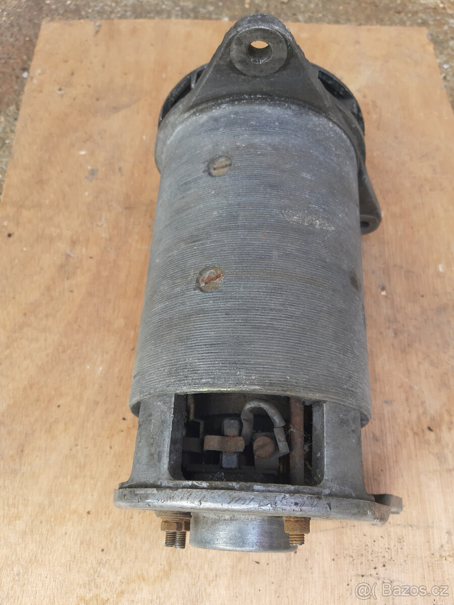 Dynamo 12 V - 3