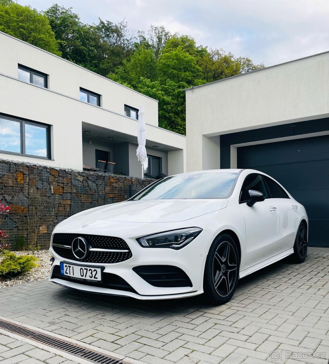Mercedes Benz CLA - 3
