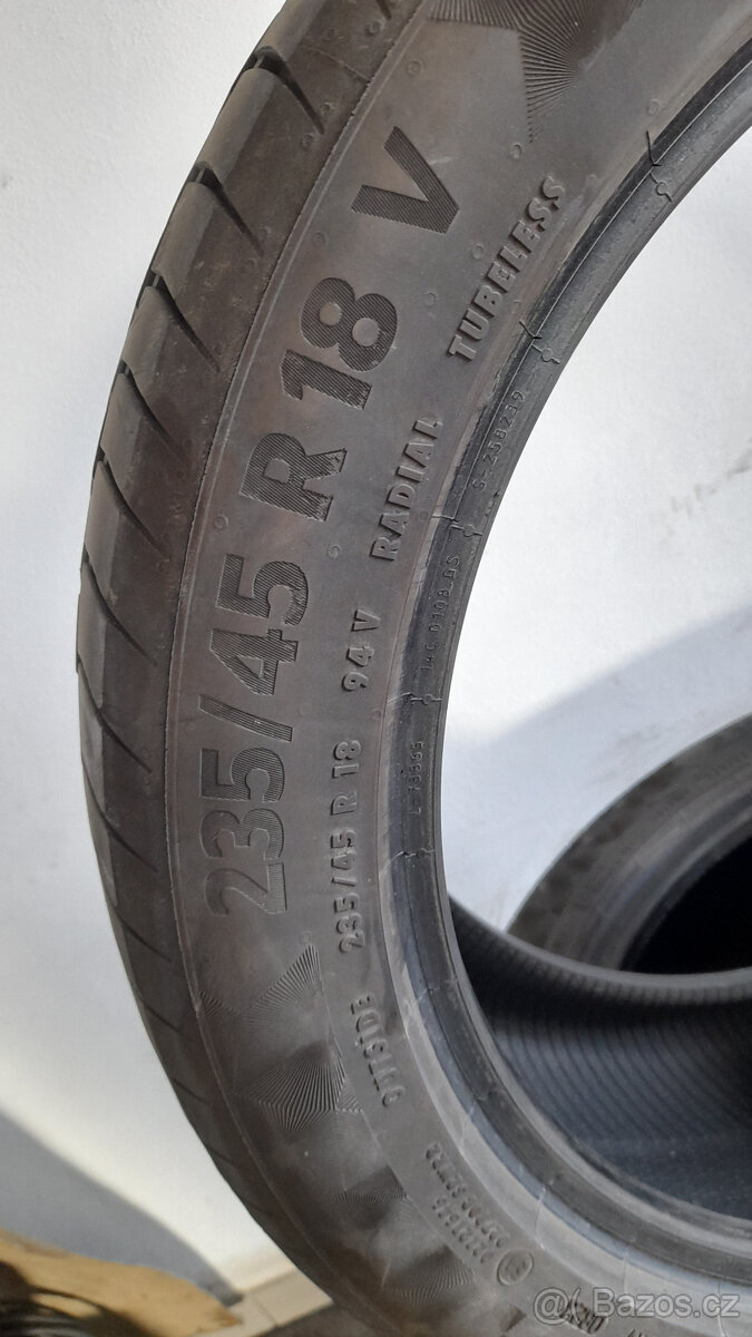 Letní pneu 235/45 R18 - 3