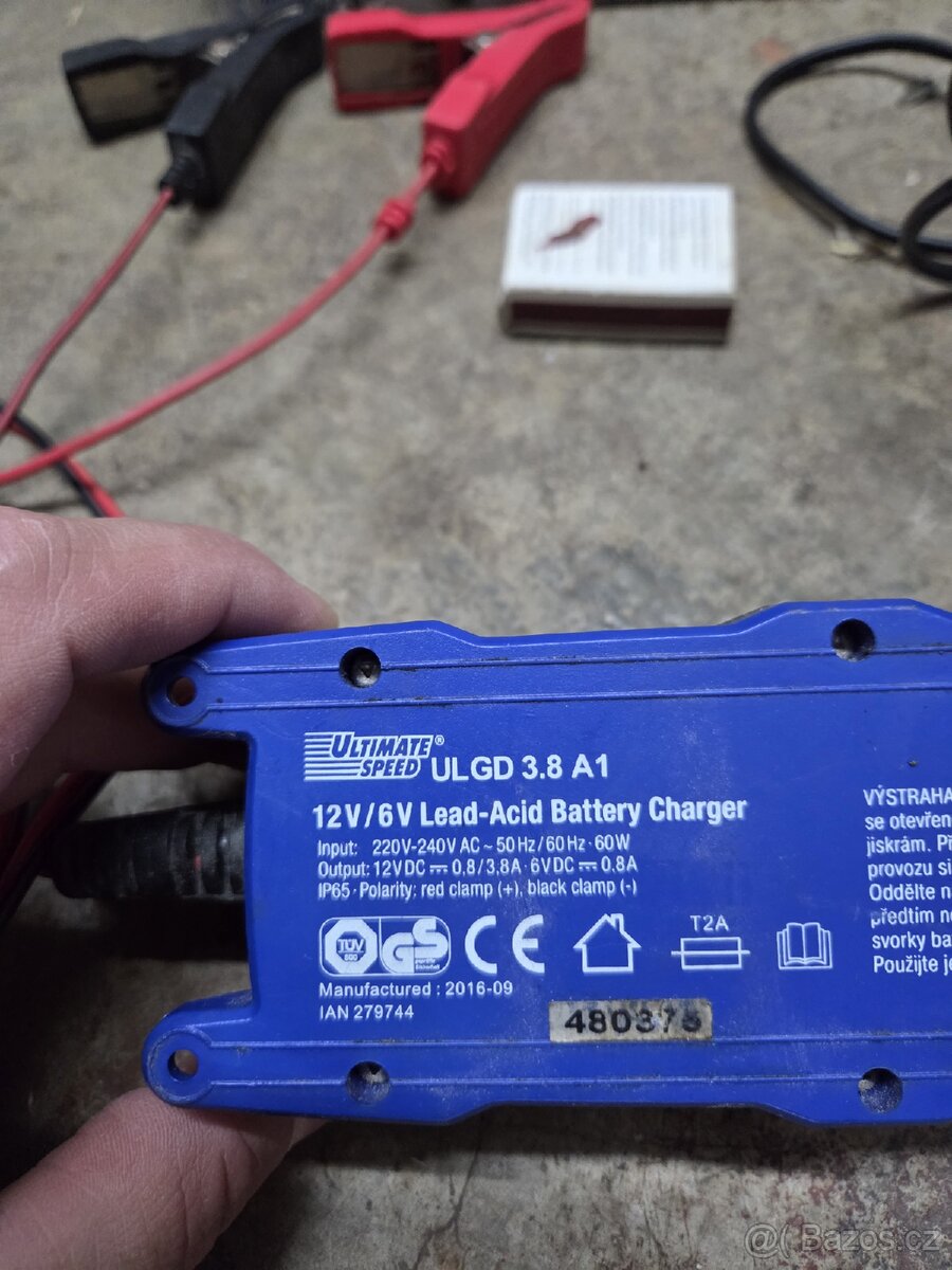 Inteligentní auto nabíječka ULGD 3.8 A1 - 3