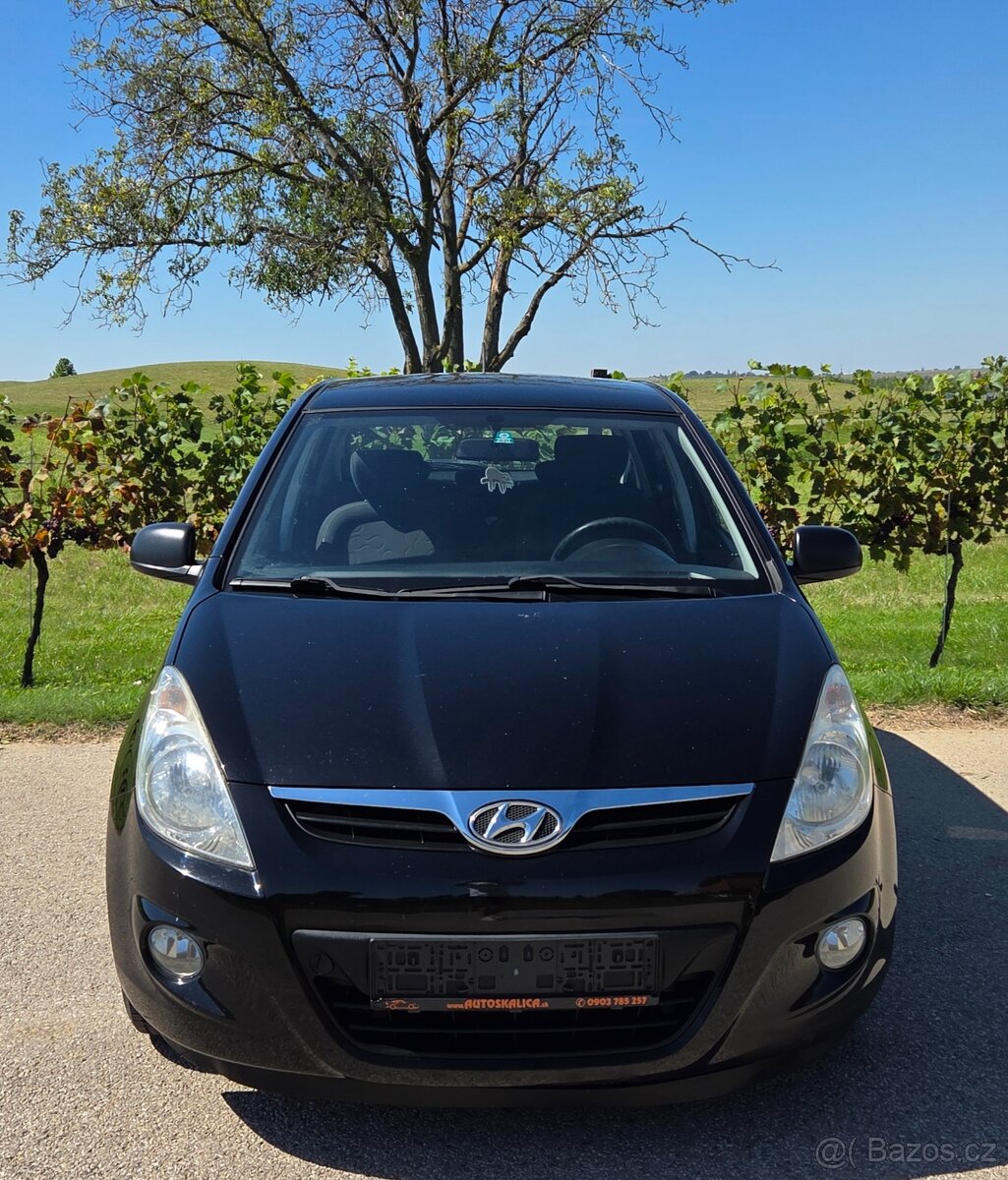 Hyundai i20 1.25 16V 57KW/77koní R.V.03/2012 - 3