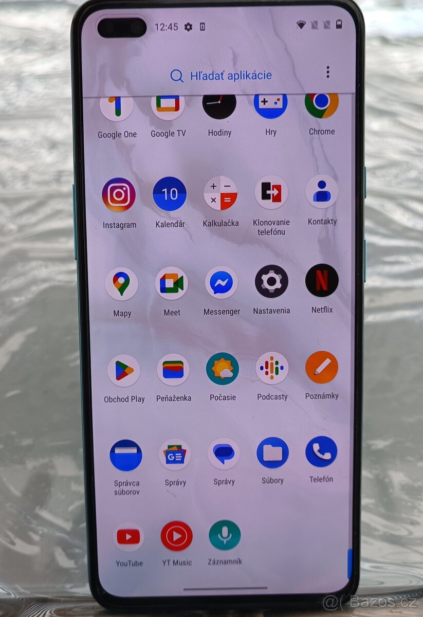 Pěkný mobilní telefon OnePlus Nord 5G / 8GB RAM /128GB / - 3