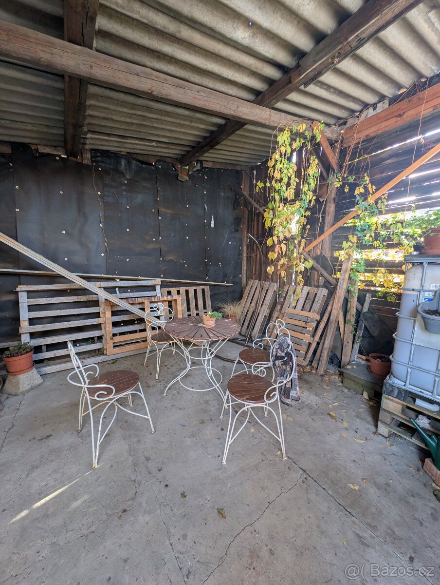 Rodinný dům určený k rekonstrukci - 3