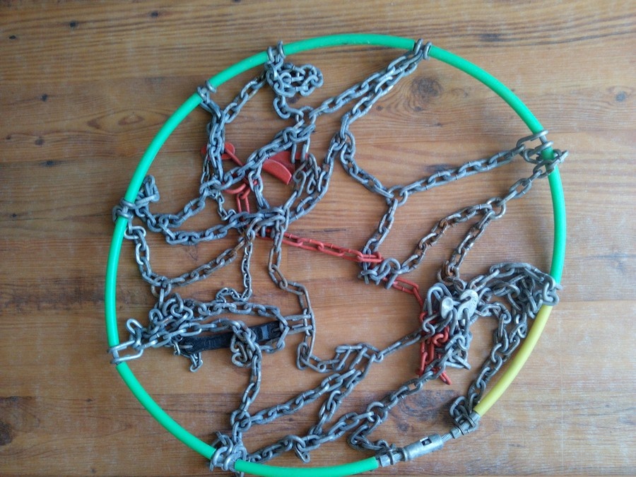 Sněhové řetězy CARFACE 4x4, velikost 220 - 3