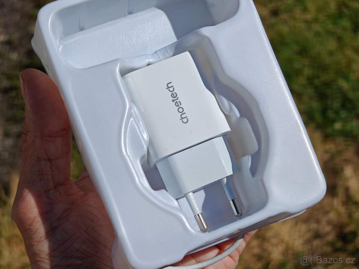 ChoeTech 15W Magnetic Wireless Charger Pad 15W + PD 20W - 3