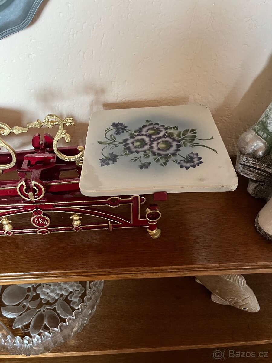 ZAJÍMAVÉ STARÉ LITINOVÉ VÁHY - 3