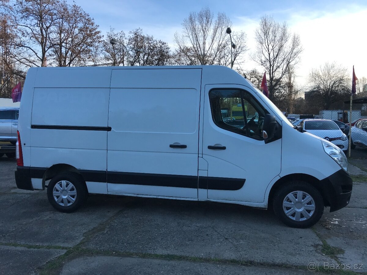 Renault Master 2.3 DCi r.v.2015 81 kW L2H2 ČR 1.MAJ DPH - 3