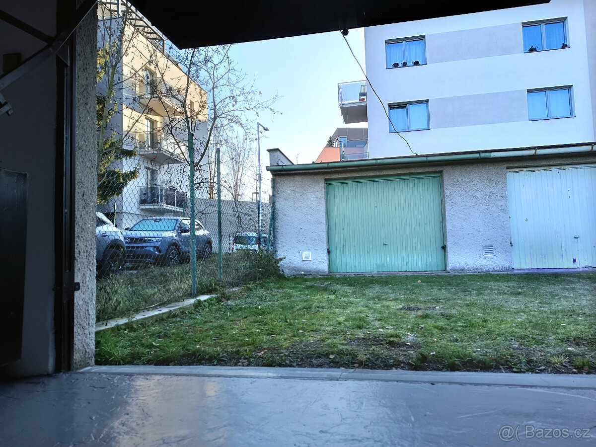 Pronájem garáže - 3