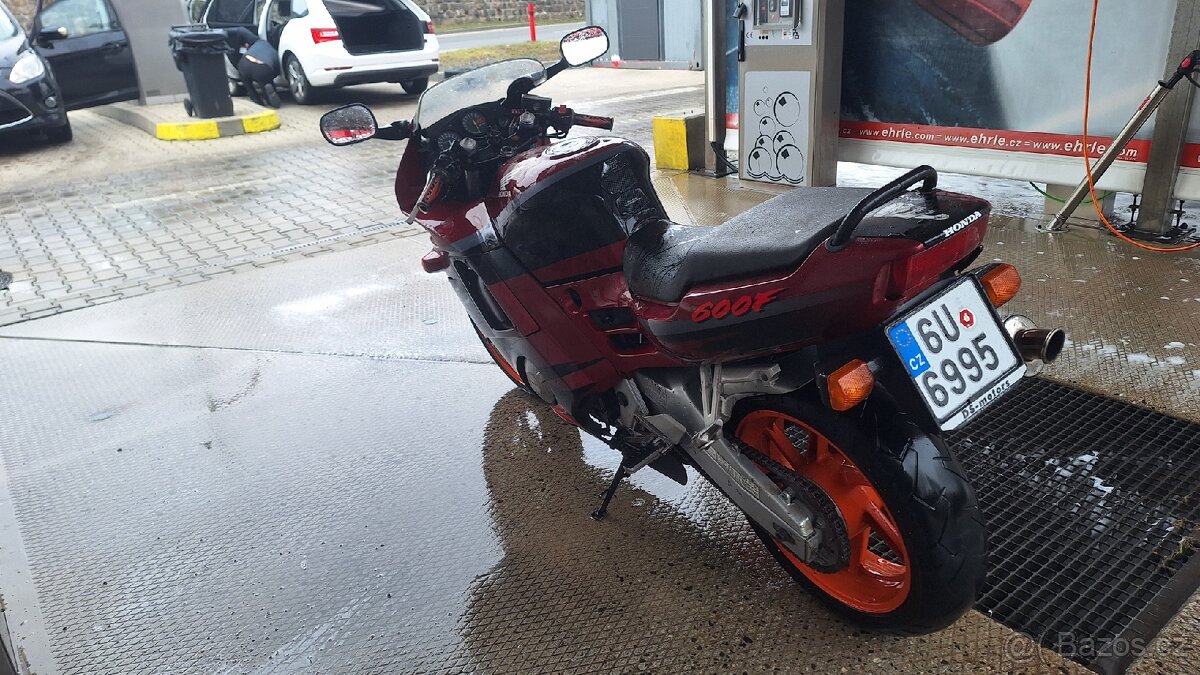 HONDA CBR 600 F - 3
