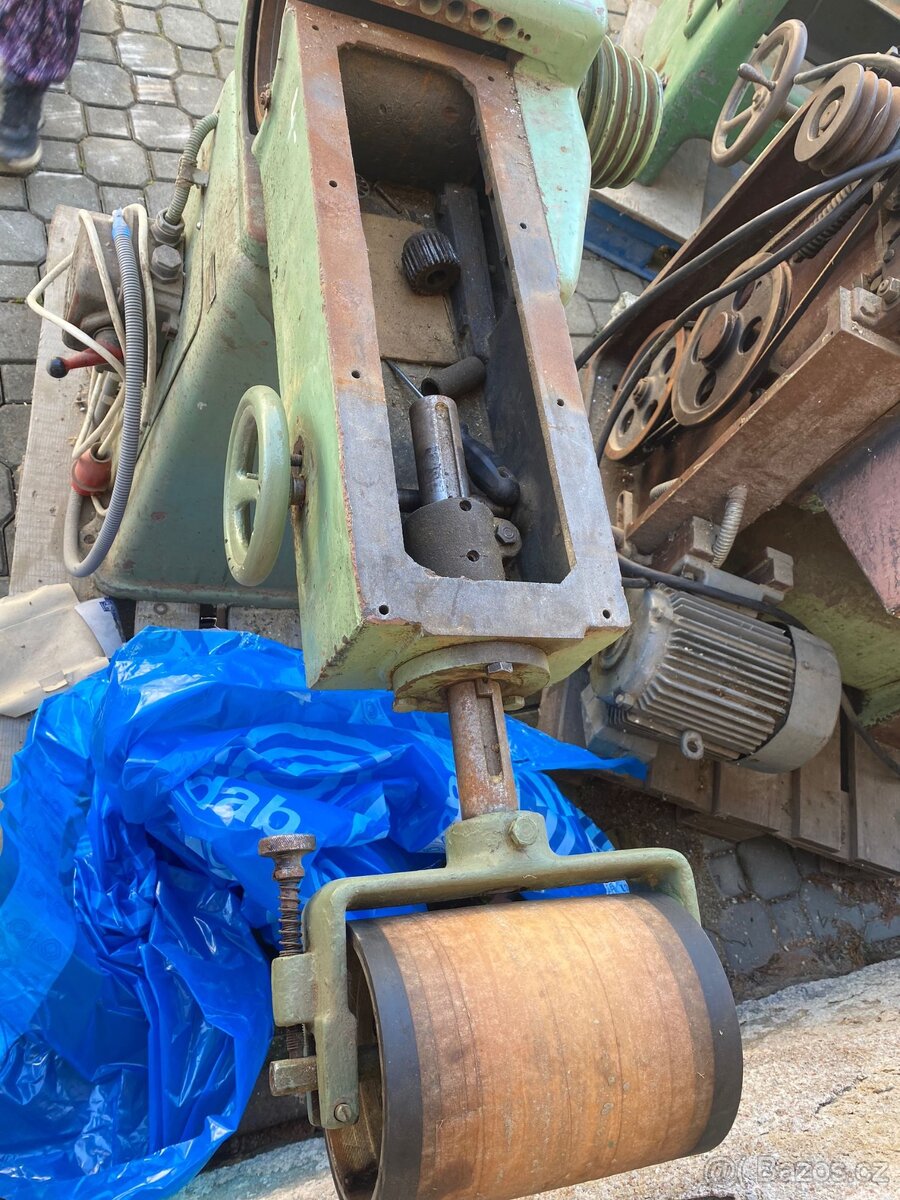 Pásová bruska hranová - 3