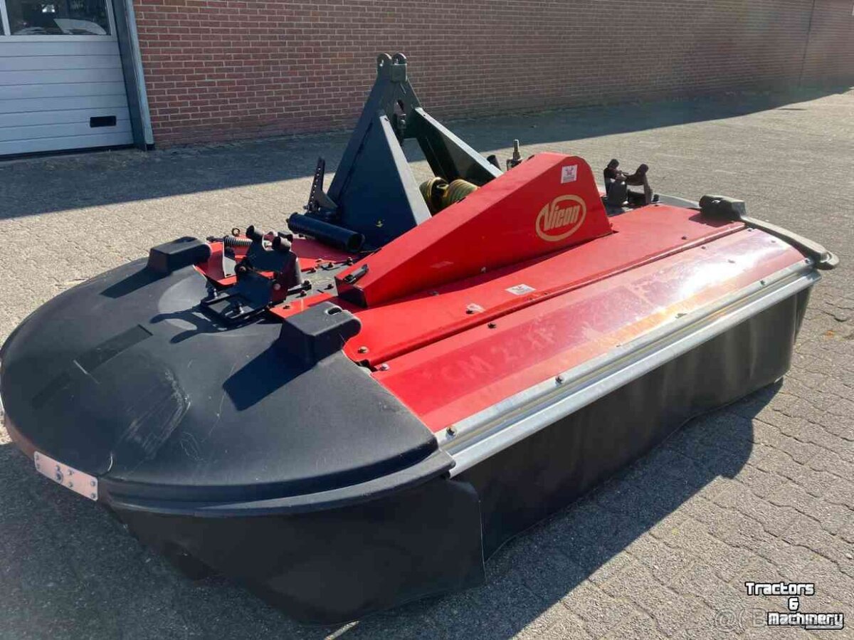 ČELNÍ SEKAČKA VICON - 3