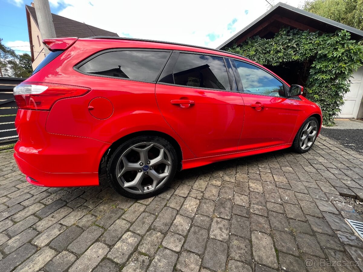 Ford Focus st 184 kW - 3