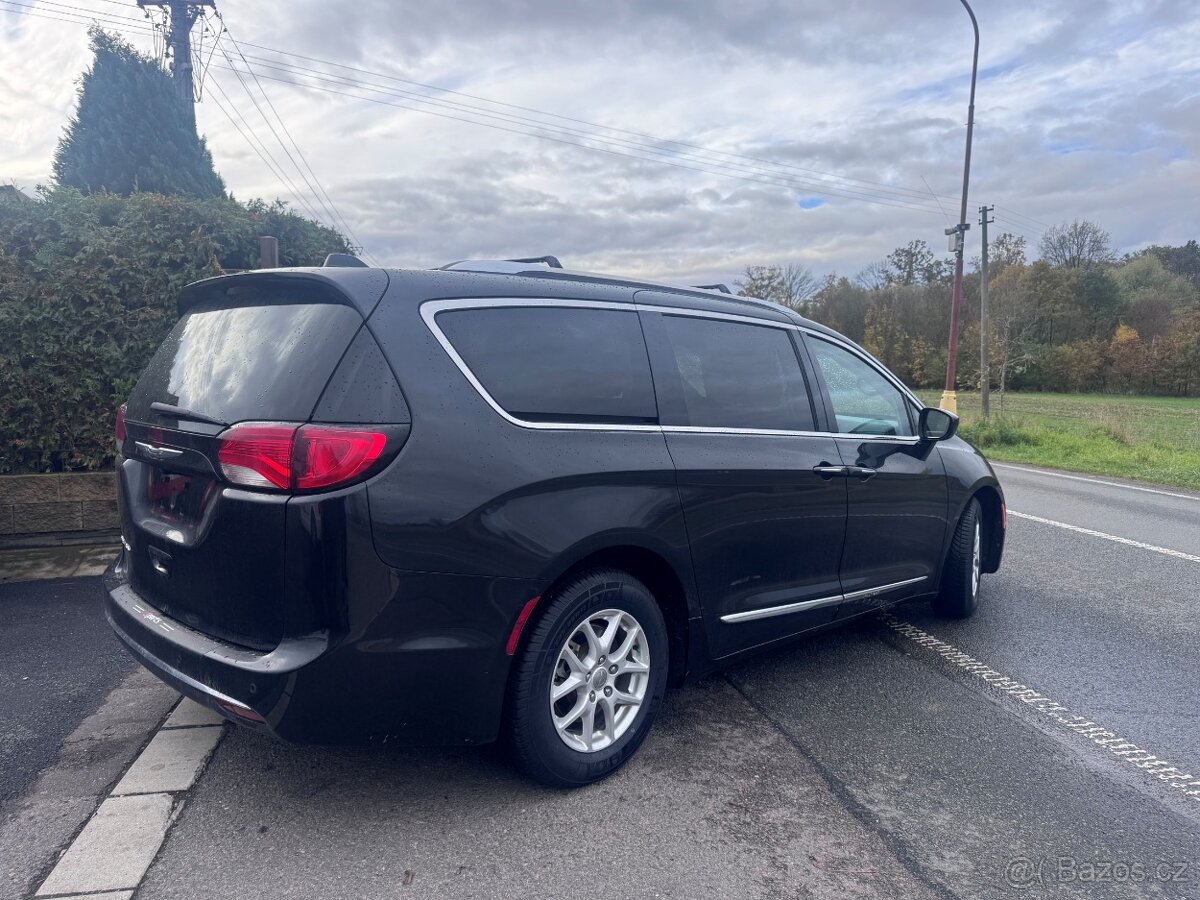 Chrysler Pacifica 3,6 Pentastar RU Kůže 2020 DPH - 3