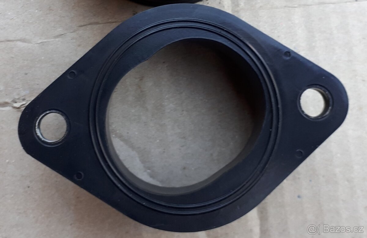 Aprilia ETV1000 / Caponord / RST / RSV / SL příruba sání - 3