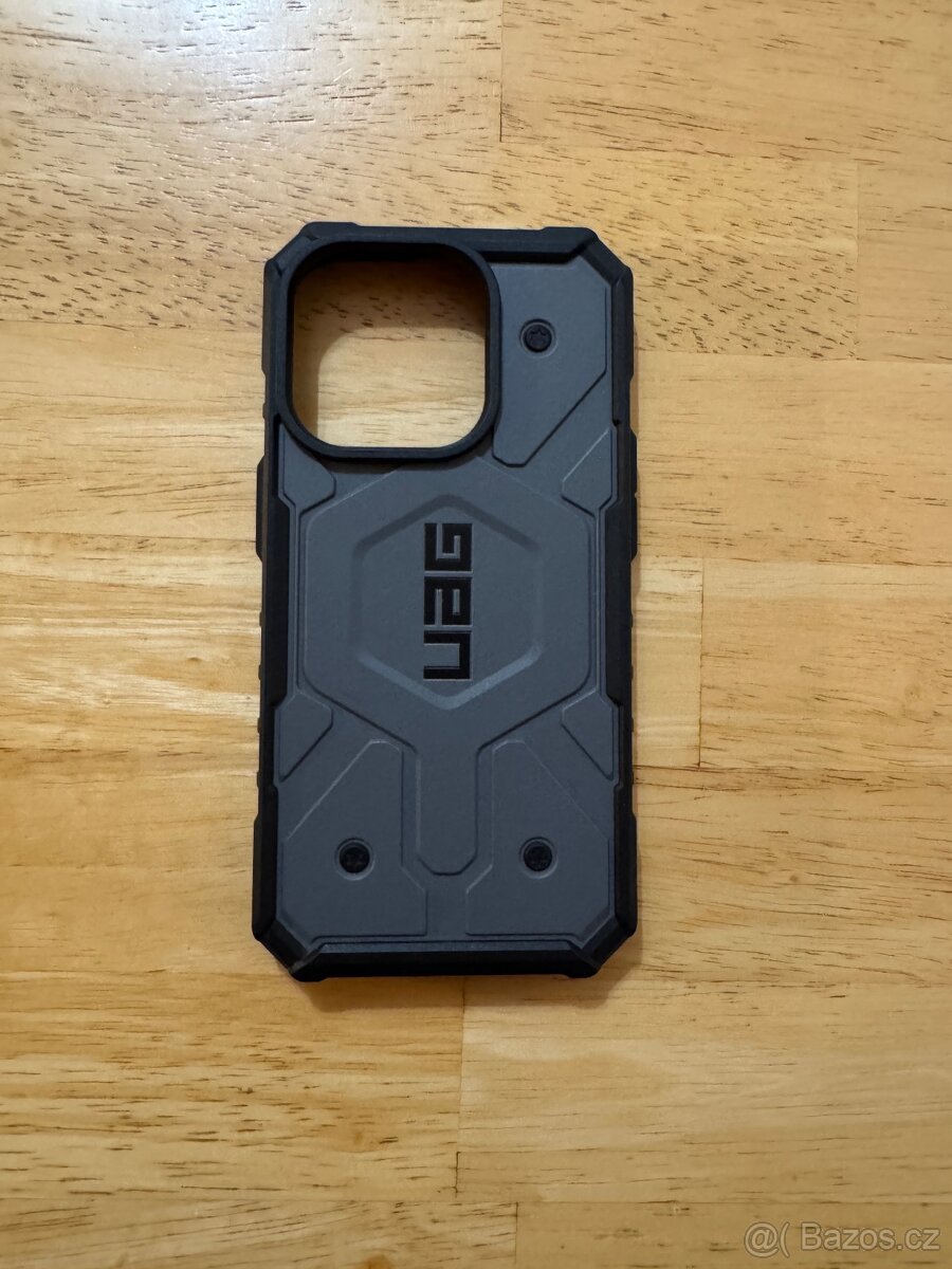 Kryt UAG IPhone 15 pro - 3