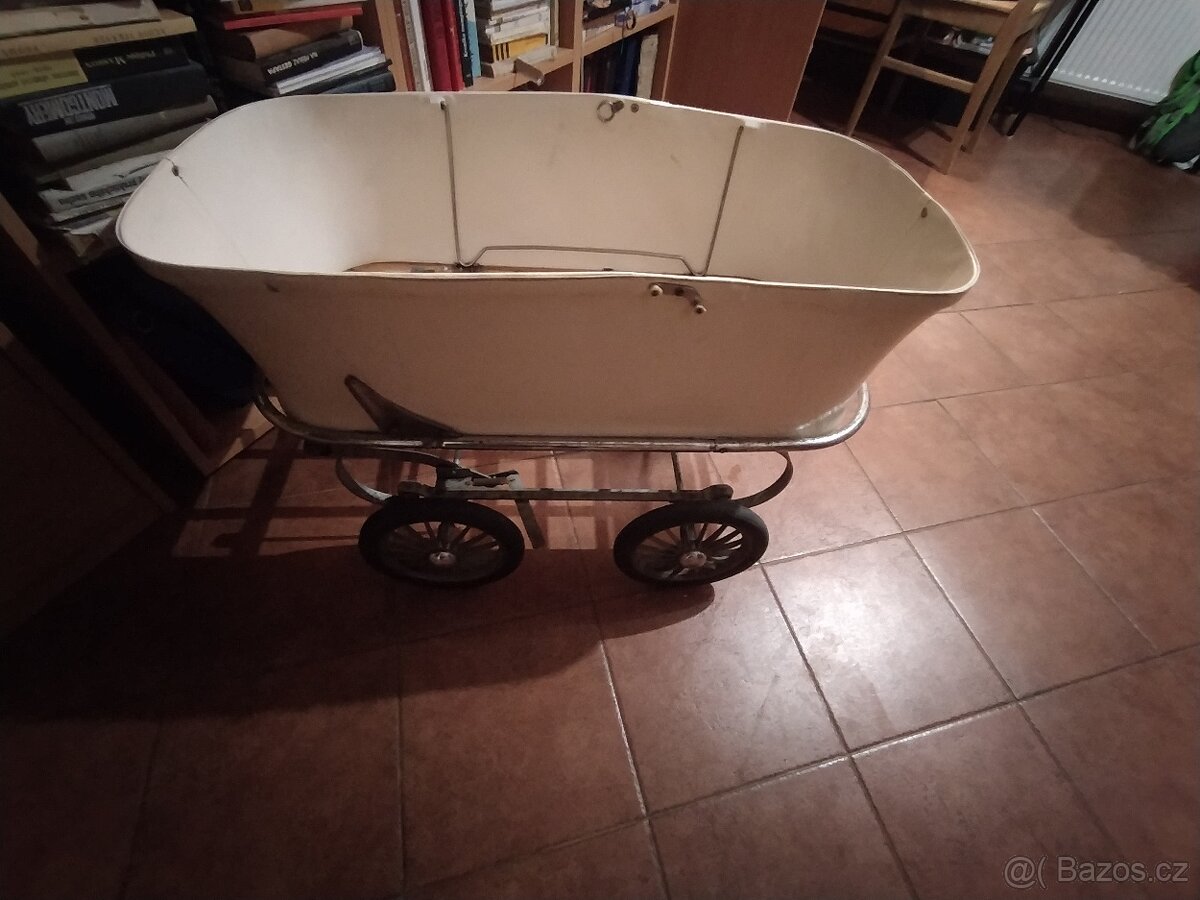 Prodám retro kočárek pro miminka - 3