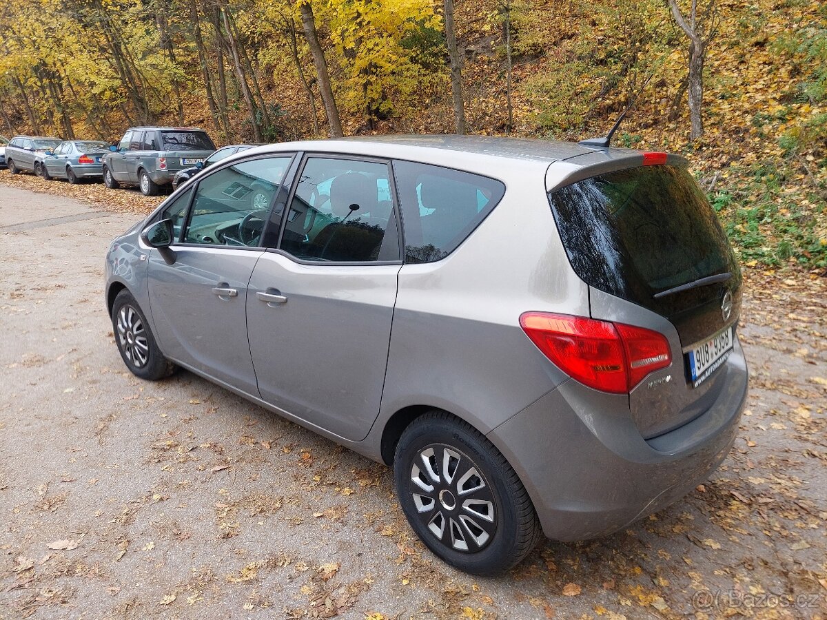 Opel Meriva B 1.4 16V, 88kw, rok 2011.. - 3
