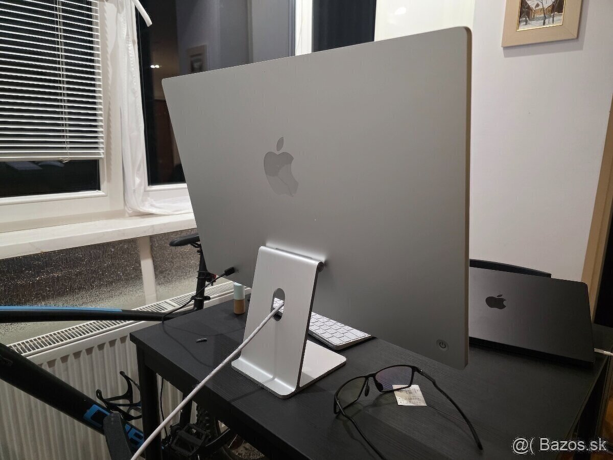 24" 4.5K Apple M4,16GB 256GB Strieborný - 3