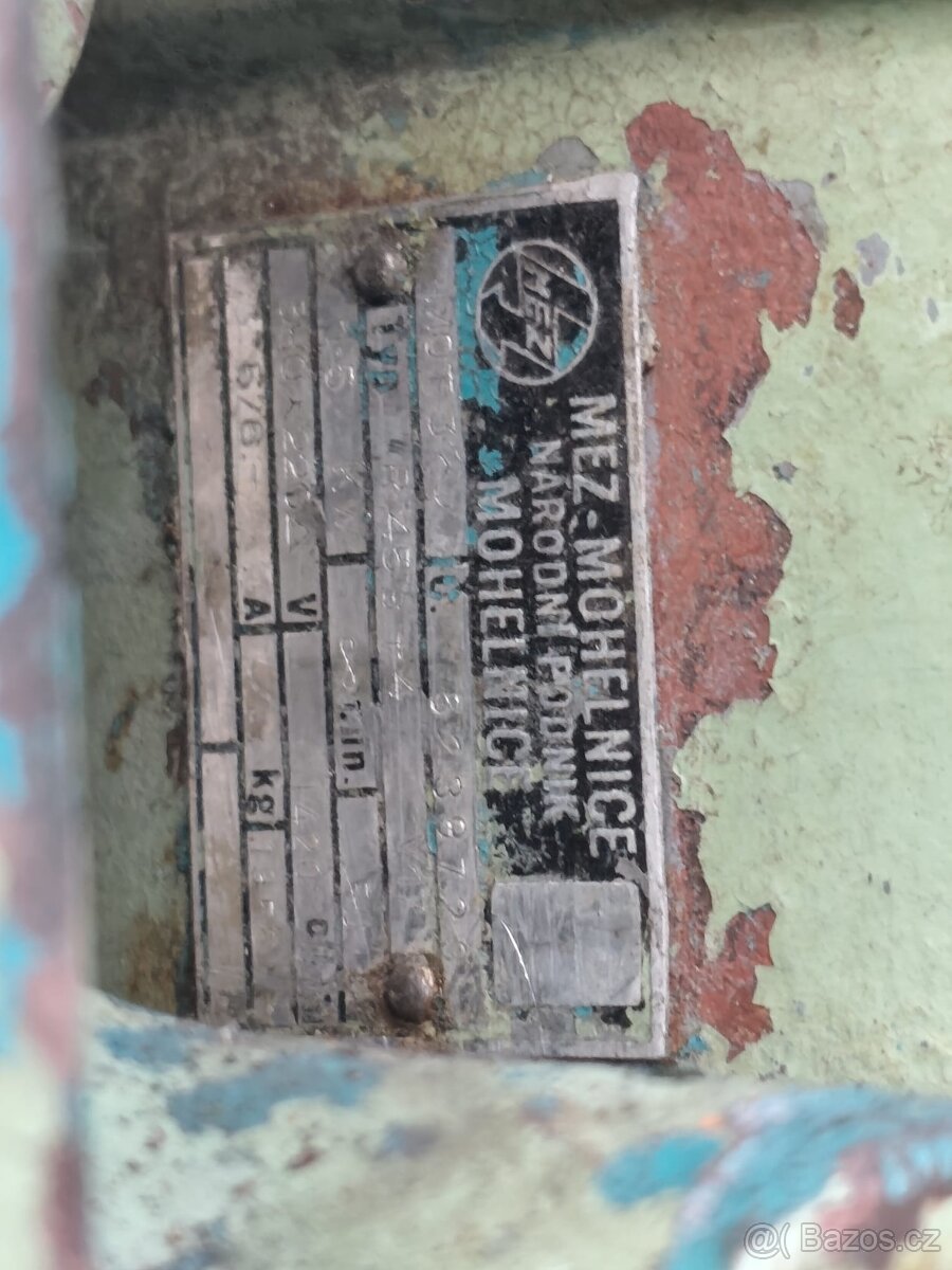 Strojní vrtačka V20 - 3