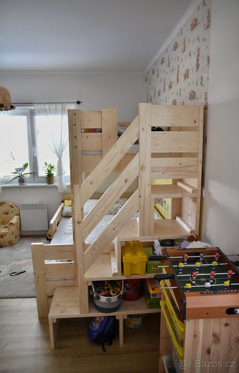Patrová postel s bočními schody tloušťky 4cm - 3