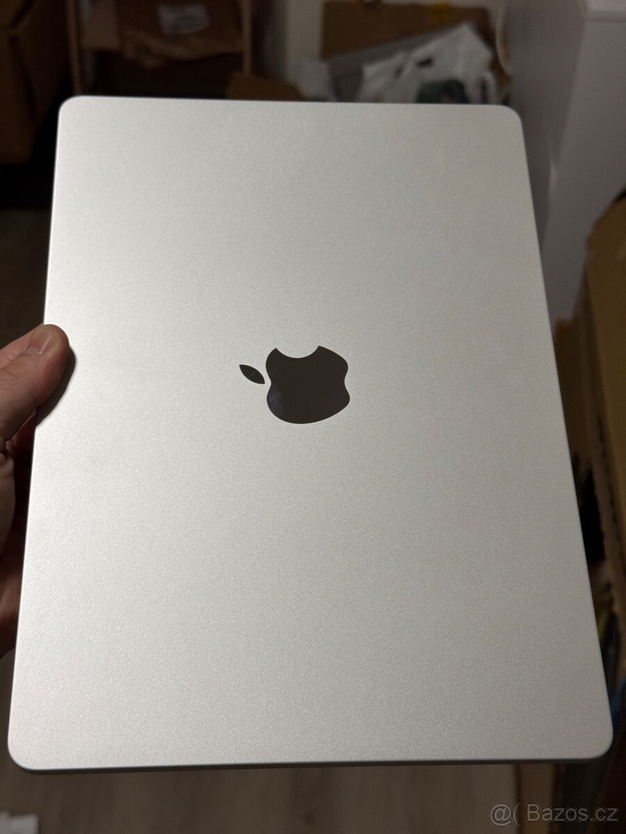 notebook apple MacBook Air, 13,6 palcu, M3, 2024, novy - 3