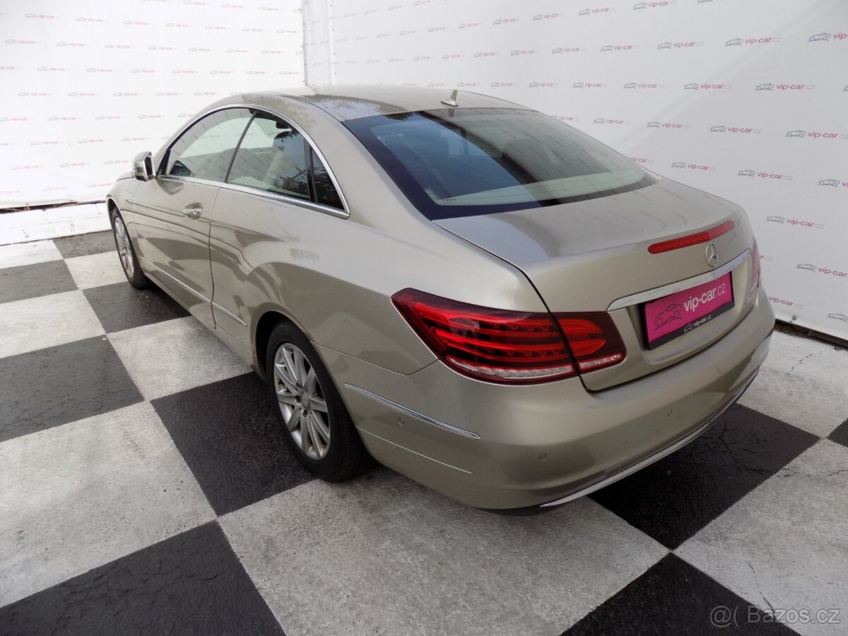 Mercedes-Benz Třídy E 220d Coupé/Full-Led/NAVI/ - 3