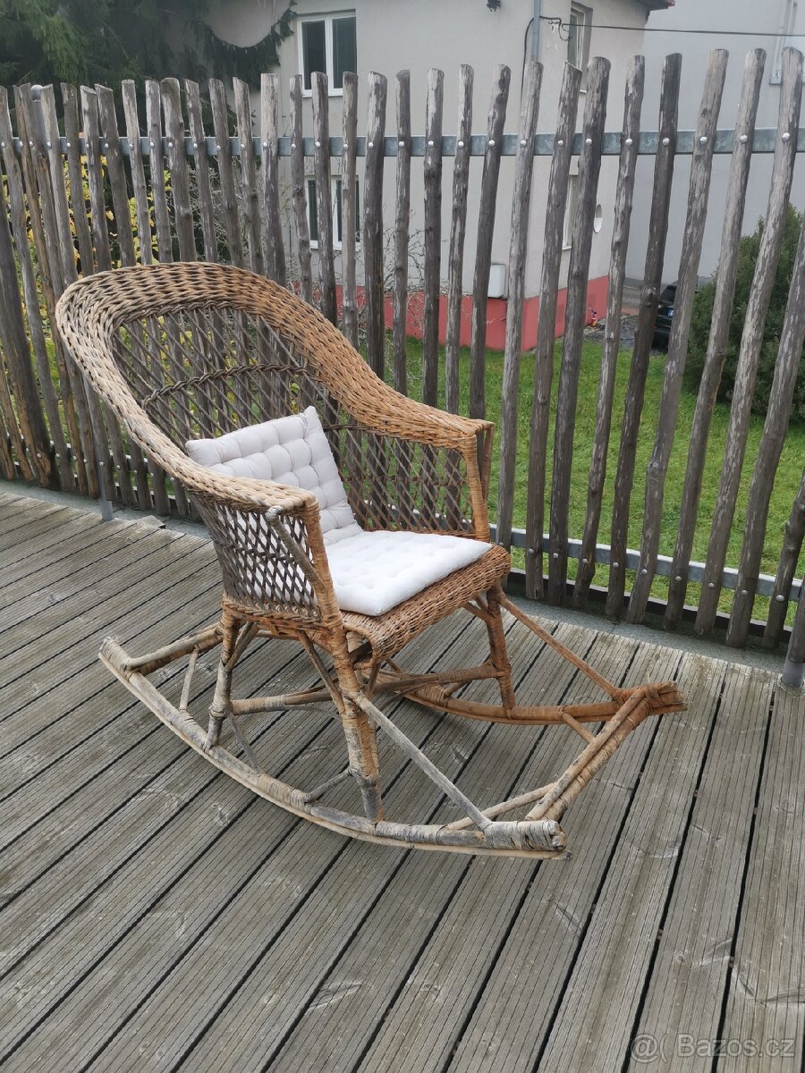 Proutěné houpací křeslo. - 3