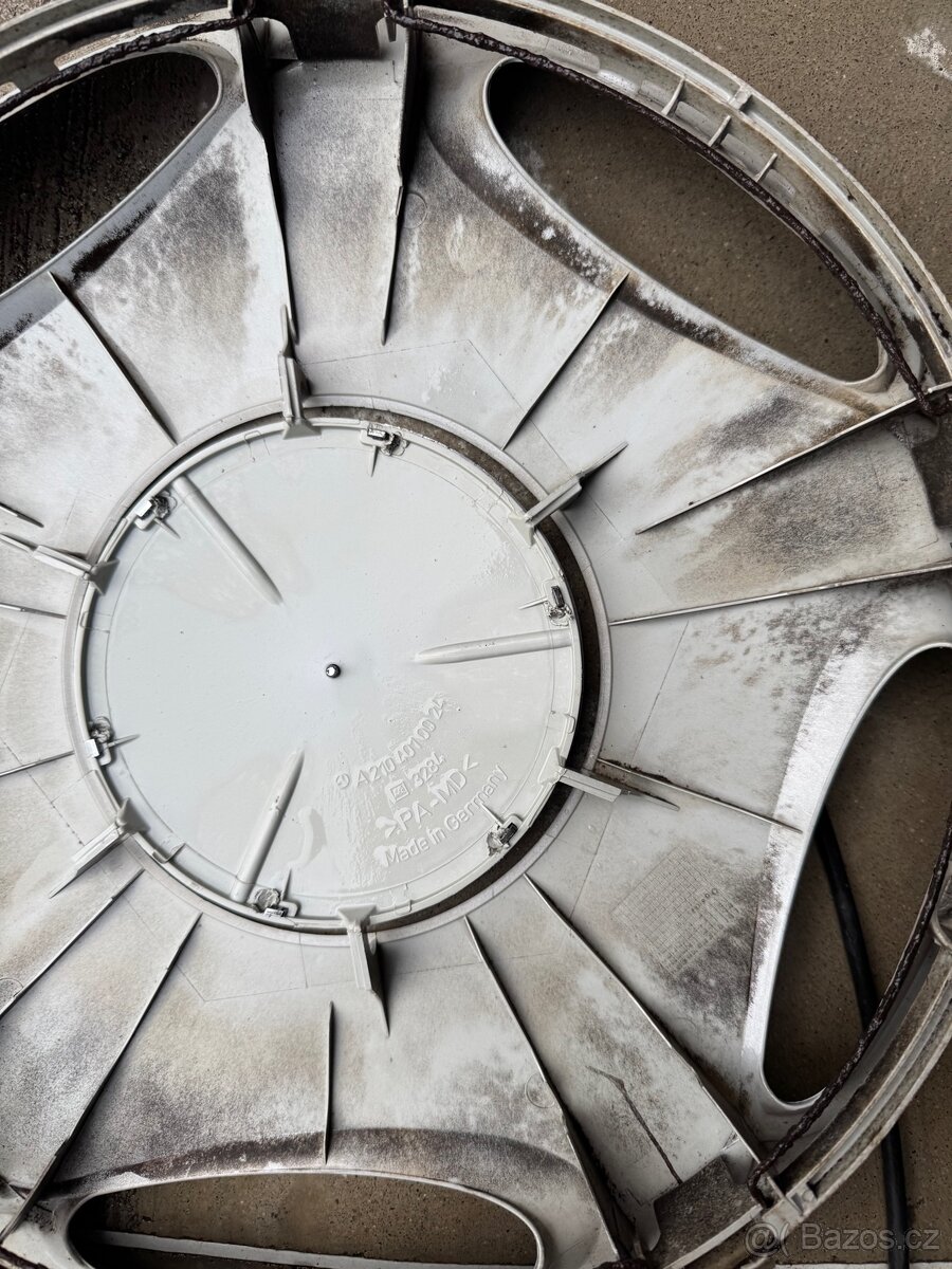 Originál poklice R15 w210 - 3