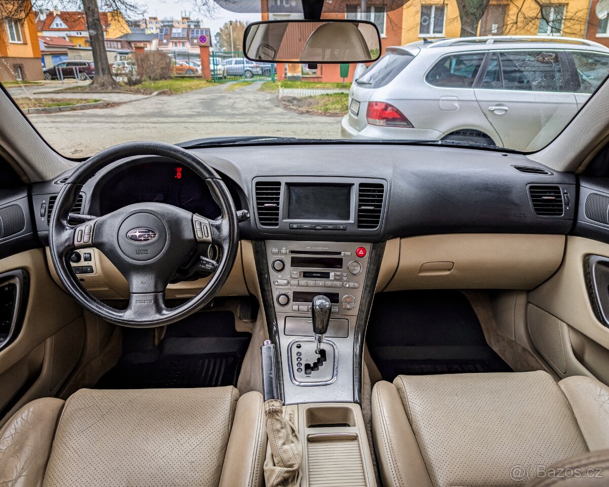 Subaru Legacy 3.0i 180 kw - 3