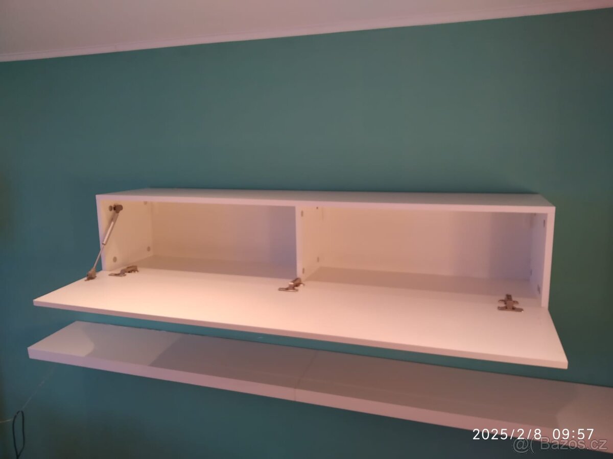 Závěsná skříňka - 3