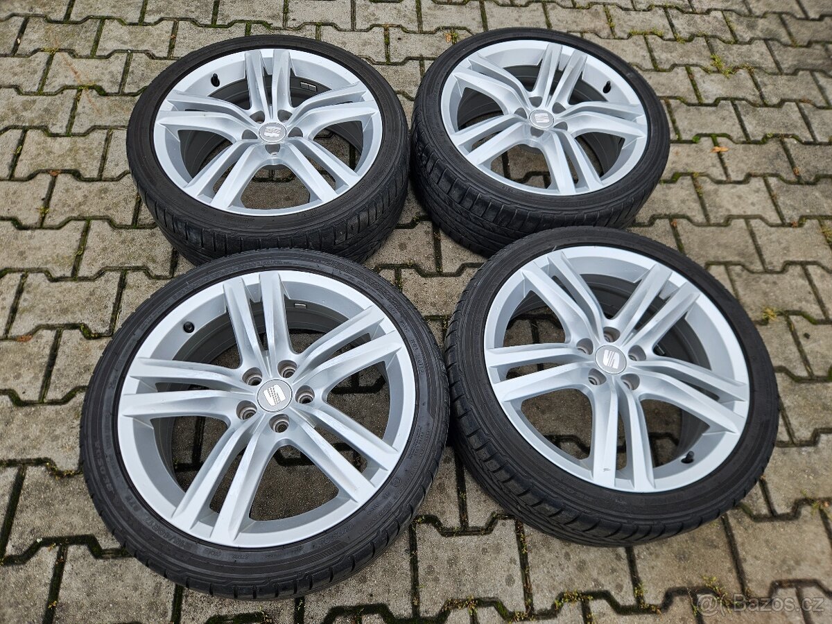 Alu kola 5x100 Letní 215/40/17 - - 3