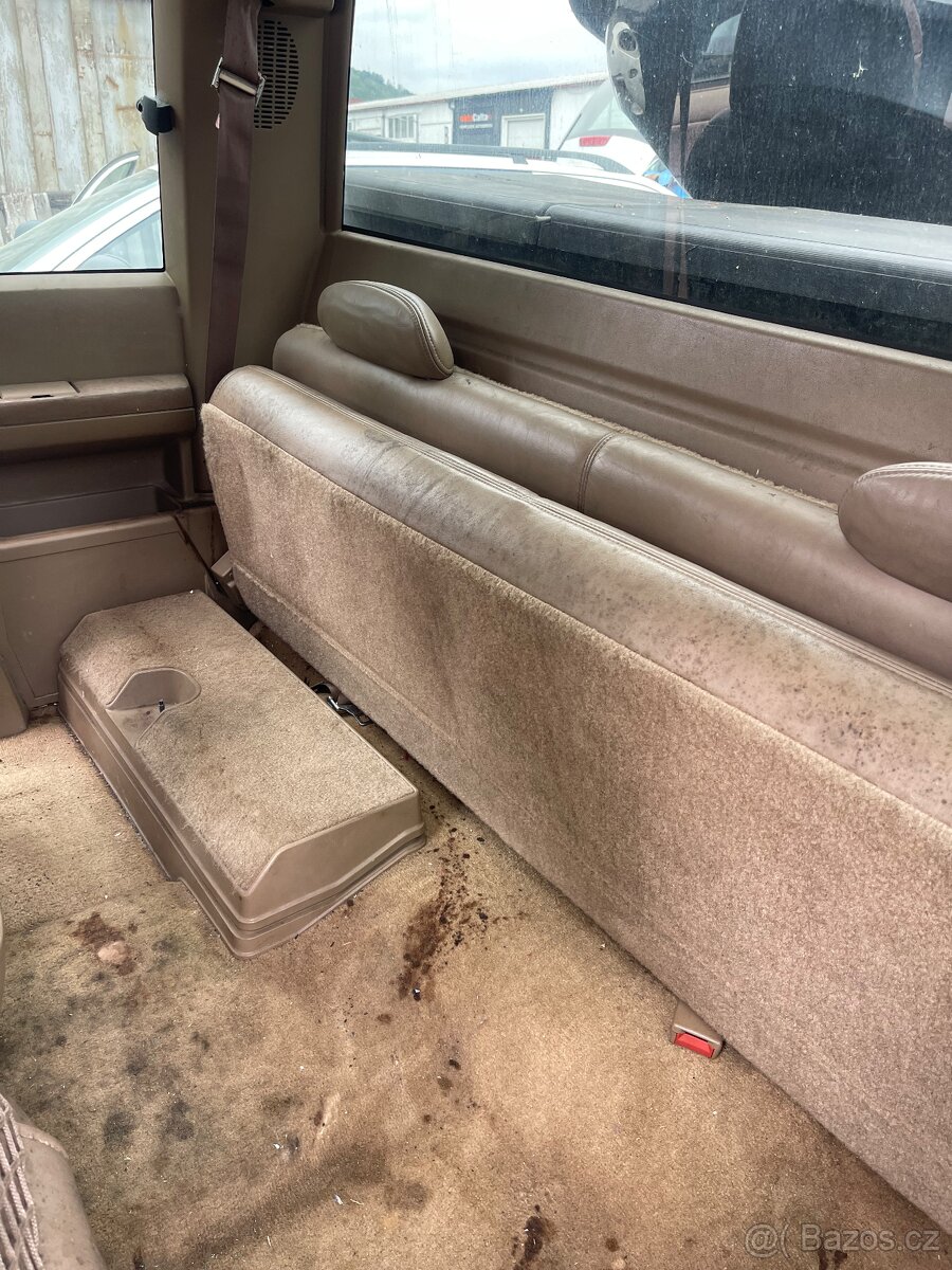 Chevy pick up 2500 gmc Chevrolet - 3