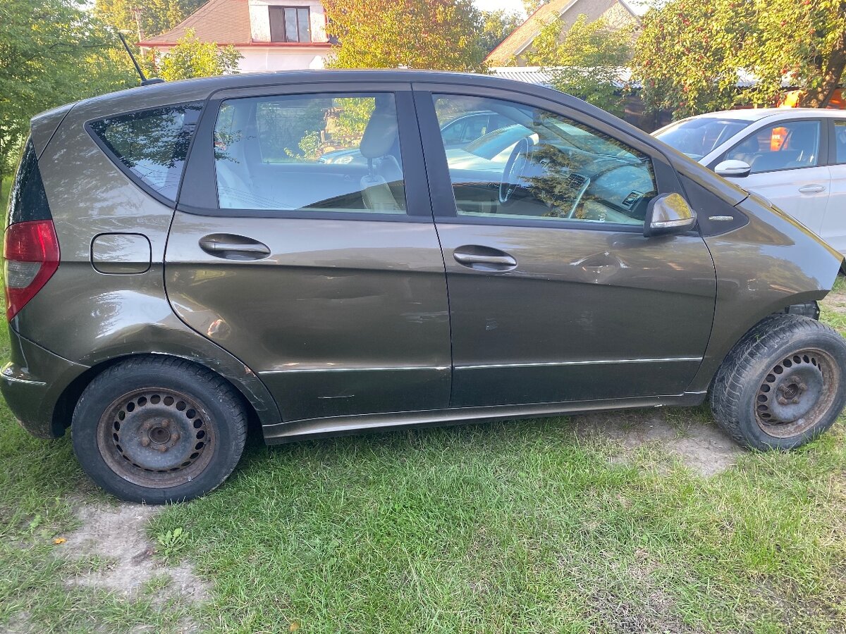 Mercedes benz W169. - 3