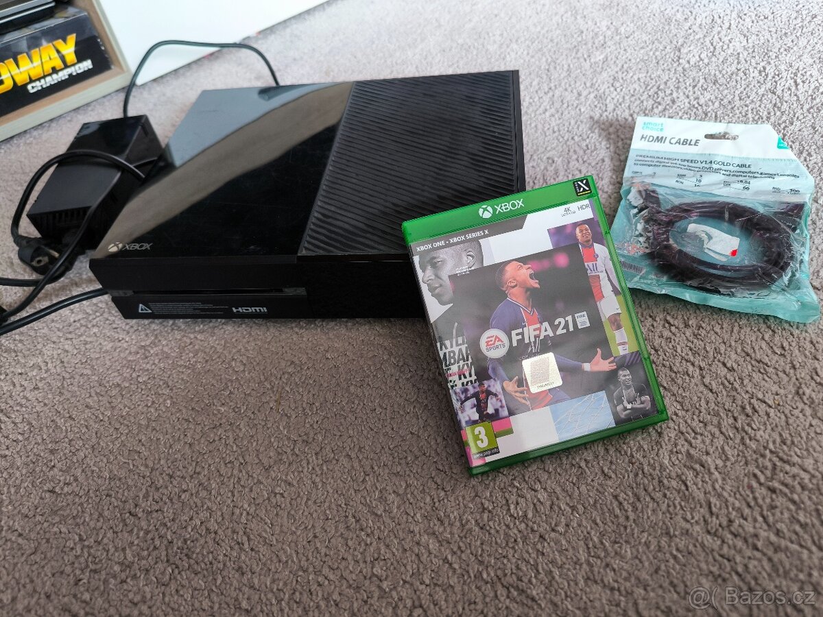 Xbox one plus hra FIFA 21 - 3