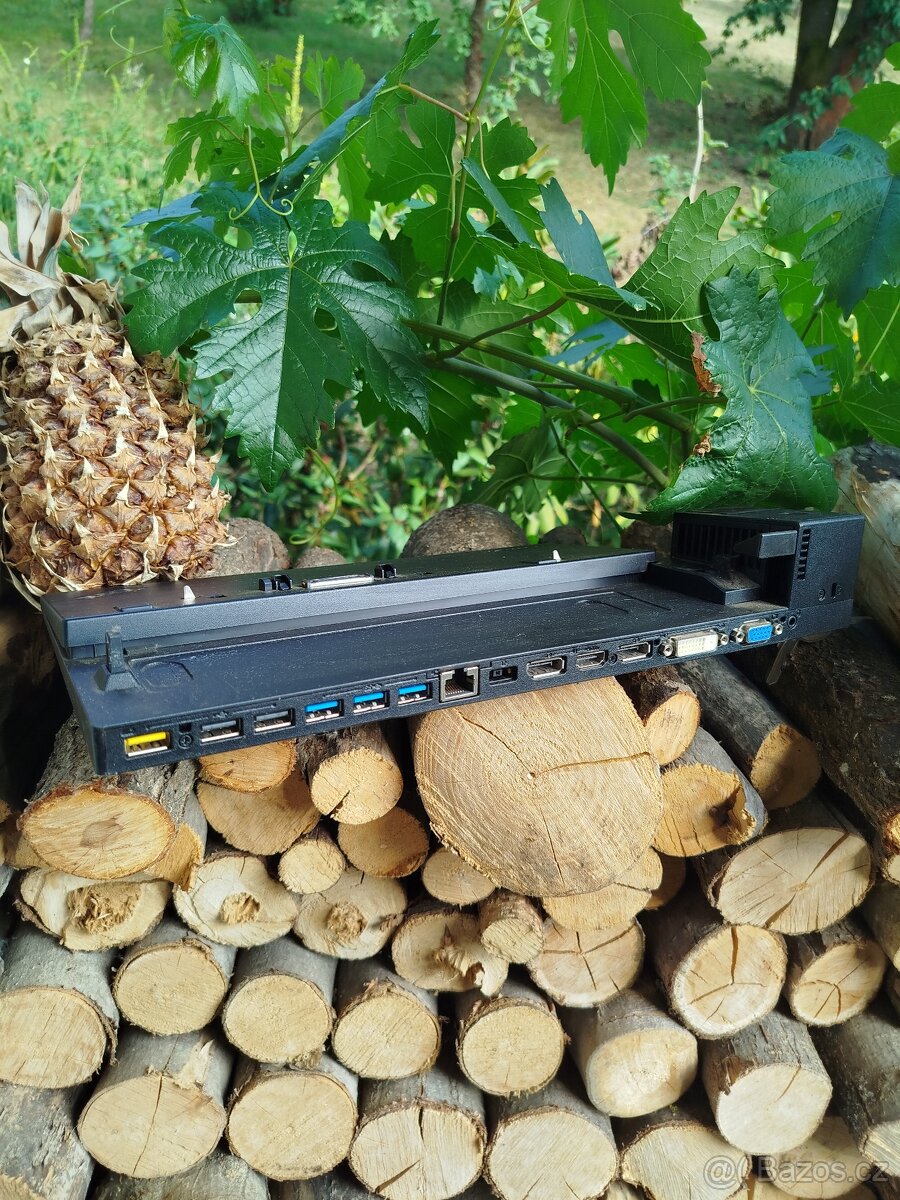 Dokovací stanice Lenovo - 3