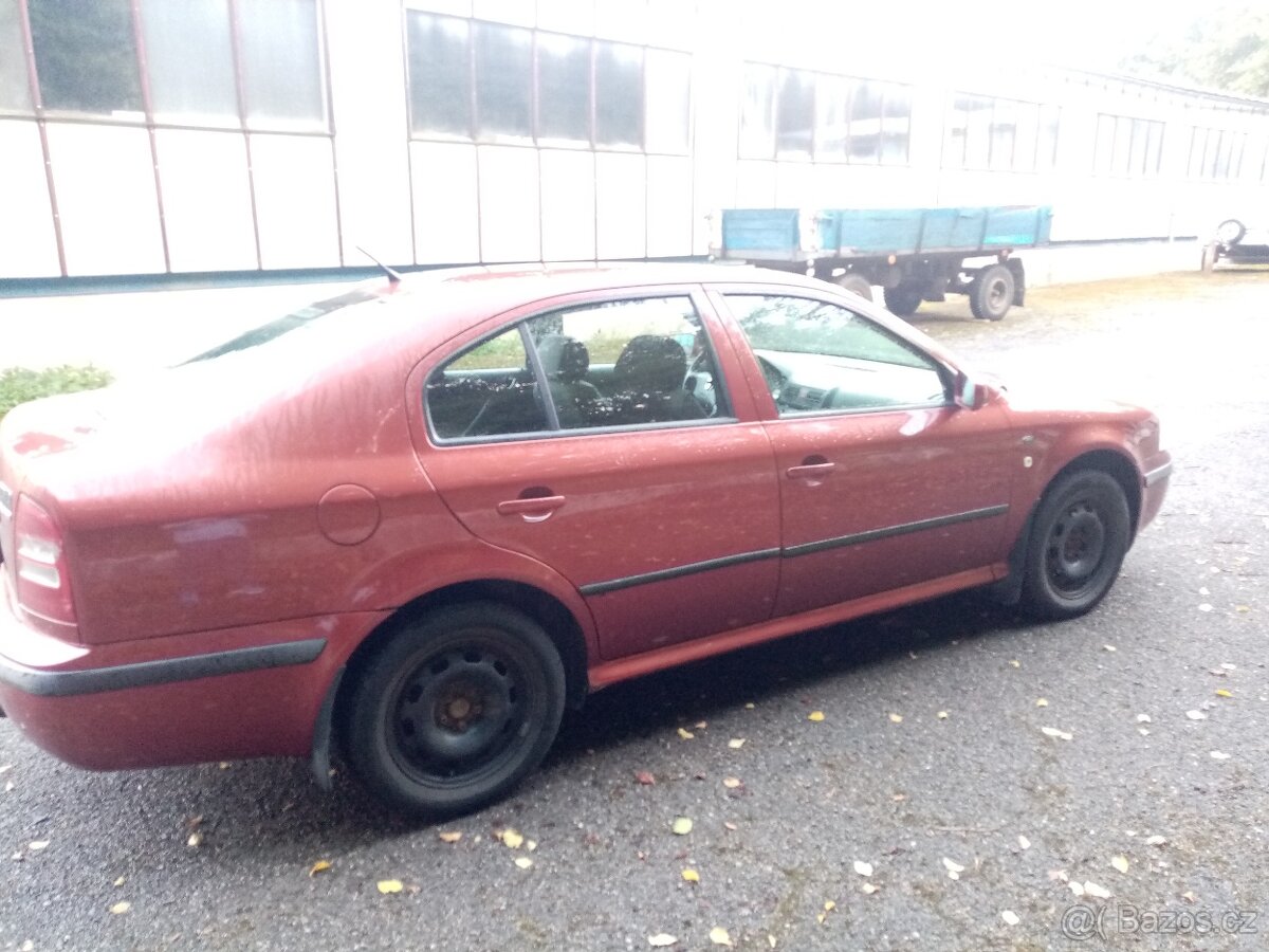 Škoda Octavia 1,6 Liftback - 3