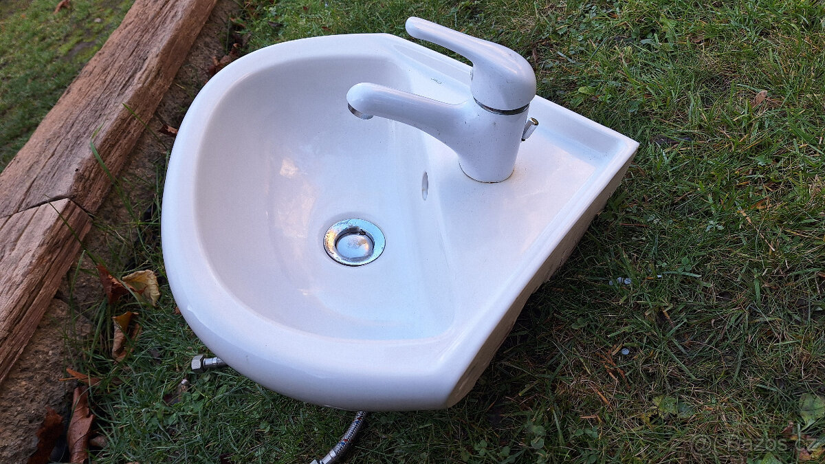 Rohové umyvadlo Jika s baterií a výpusí atd - 3