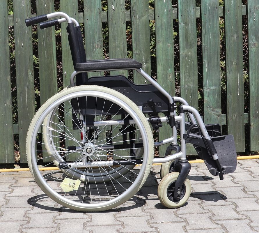 029-Mechanický invalidní vozík Meyra. - 3