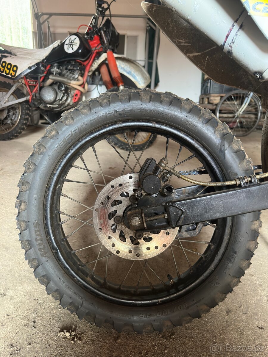 Minirocket hurricane 250 celek nebo N.D