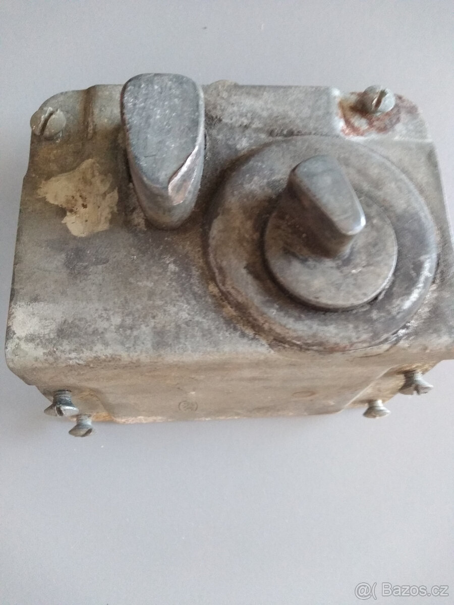 Prodám na Tatra 603 zámok dveří do dveří - 3