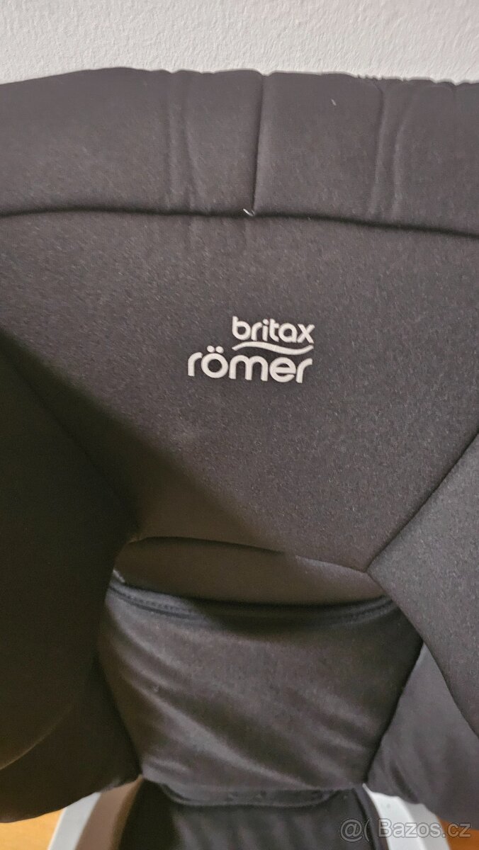 Britax Römer KidFix SL od 15 do 36 kg (tzn. cca od 4 do 12 l - 3