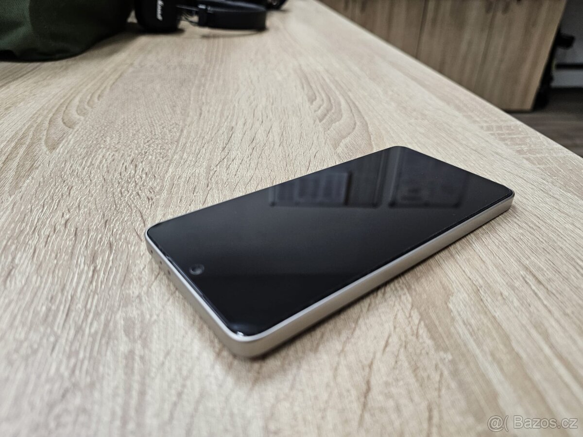 Prodám Xiaomi 14T 12GB pamět a 256GB uložiště - 3